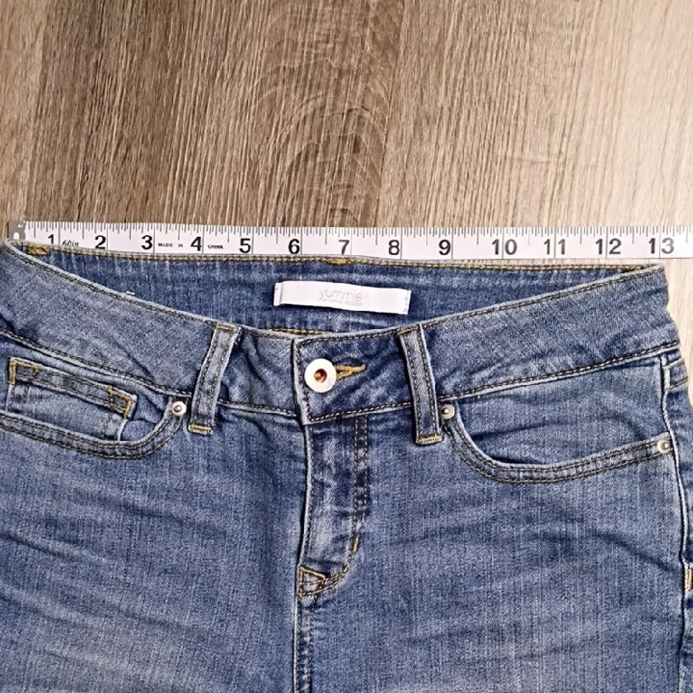 Yummie Stylish Denim Women's Skinny Jeans‎ Size 25